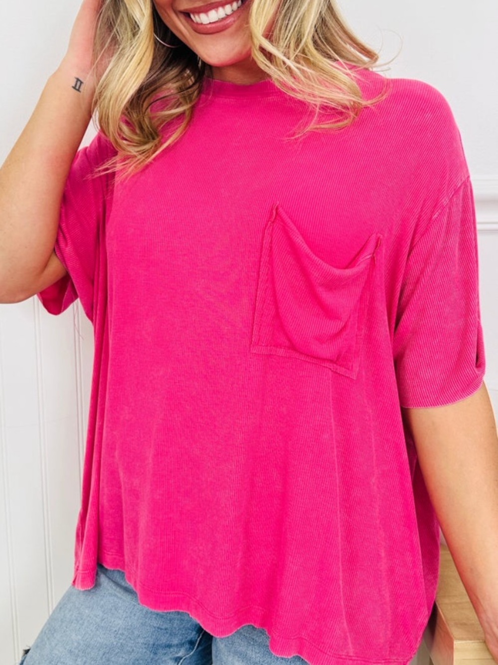 Womens Zenana Ribbed Pocket Tshirt, size small/medium